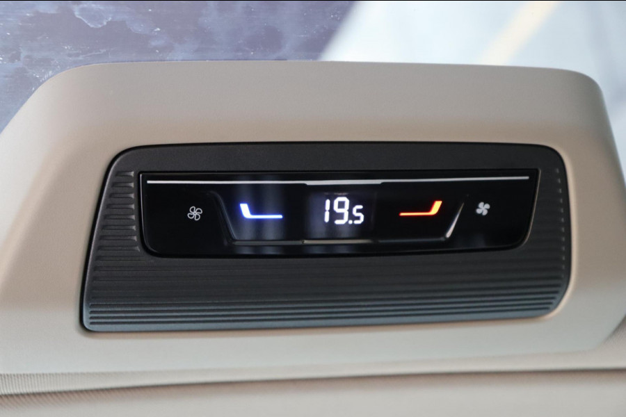 Volkswagen Multivan 1.4 eHybrid L2H1 Style 7-persoons org.NL panoramadak el.trekhaak camera's