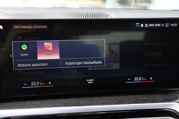 BMW 3-serie 330e M-Sport org.NL Harman Kardon 2xel.stoel+leer+mem+verw. camera