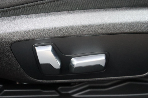 BMW 3-serie 330e M-Sport org.NL Harman Kardon 2xel.stoel+leer+mem+verw. camera