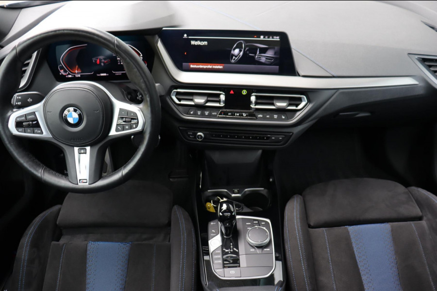 BMW 2 Serie Gran Coupé 218i Introduction Ed. M-Sport org.NL schuifdak camera's stuur+stoelverw speciale kleur