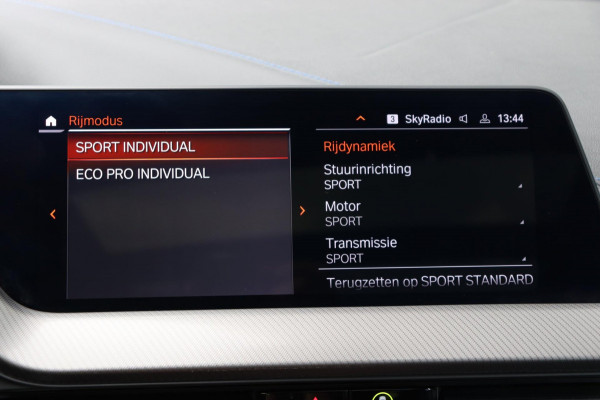 BMW 2 Serie Gran Coupé 218i Introduction Ed. M-Sport org.NL schuifdak camera's stuur+stoelverw speciale kleur