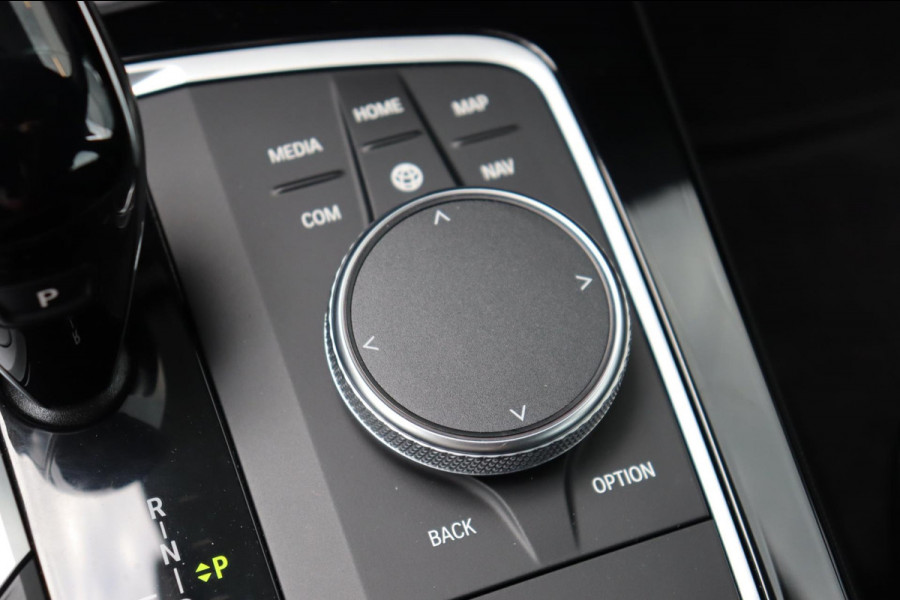 BMW 1-serie 116i Introduction Ed. M-Sport org.NL camera Performance-LM stoelverw. a.spoiler