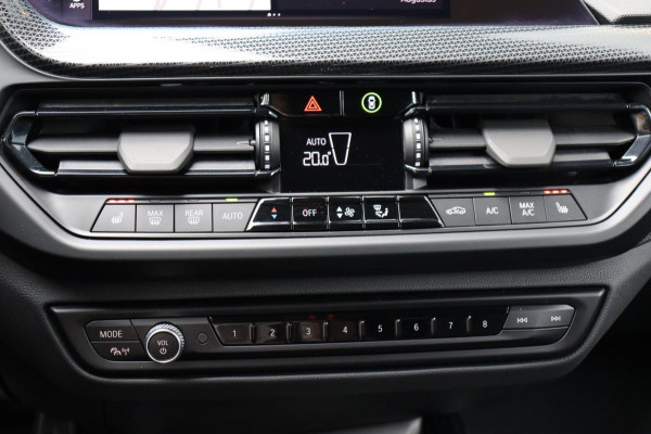 BMW 1-serie 116i Introduction Ed. M-Sport org.NL camera Performance-LM stoelverw. a.spoiler