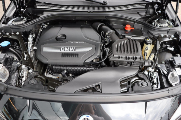 BMW 1-serie 116i Introduction Ed. M-Sport org.NL camera Performance-LM stoelverw. a.spoiler