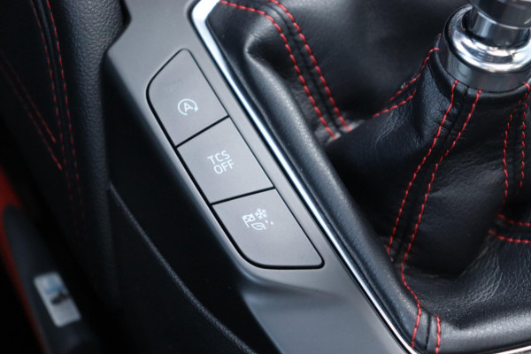 Ford Focus 1.5 EcoBoost ST Line Business 182pk org.NL schuifdak, B&O afn.trekhaak stuur/stoel/raamverw.