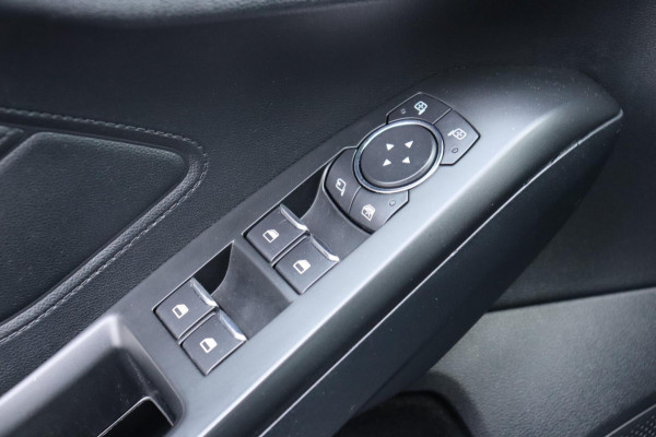 Ford Focus 1.5 EcoBoost ST Line Business 182pk org.NL schuifdak, B&O afn.trekhaak stuur/stoel/raamverw.