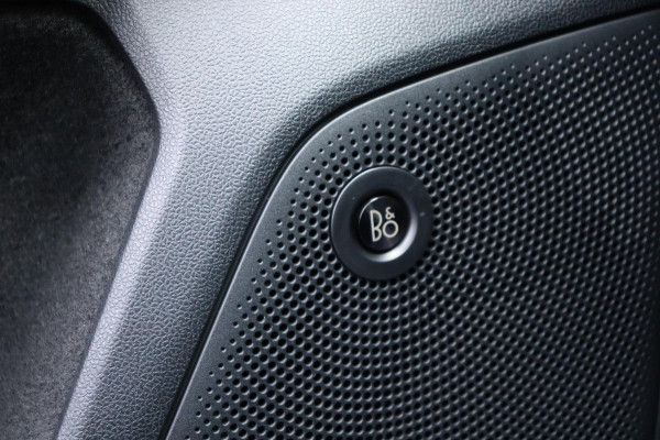 Ford Focus 1.5 EcoBoost ST Line Business 182pk org.NL schuifdak, B&O afn.trekhaak stuur/stoel/raamverw.