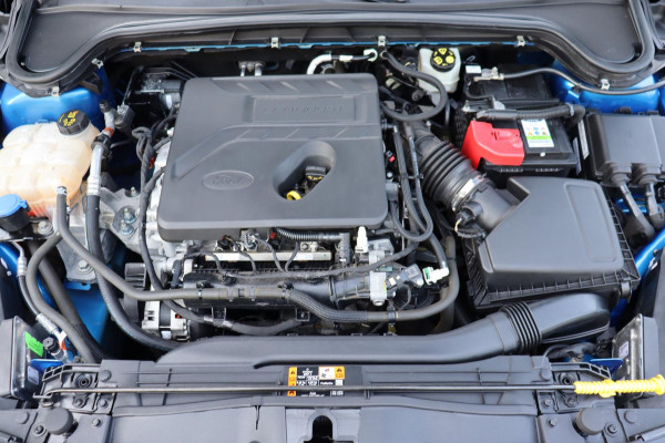 Ford Focus 1.5 EcoBoost ST Line Business 182pk org.NL schuifdak, B&O afn.trekhaak stuur/stoel/raamverw.