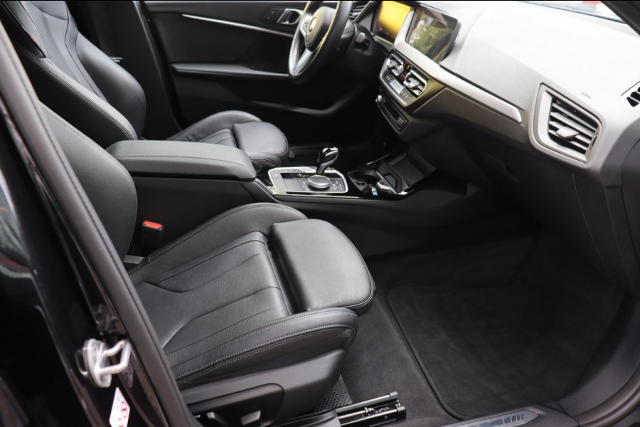 BMW 1-serie 120i M-Sport org.NL Head-up schuifdak camera leer+memory