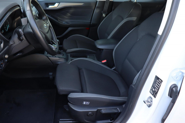 Ford FOCUS Wagon 1.0 EcoBoost Hybrid Connected org.NL el.trekhaak navi comfort-stoelen