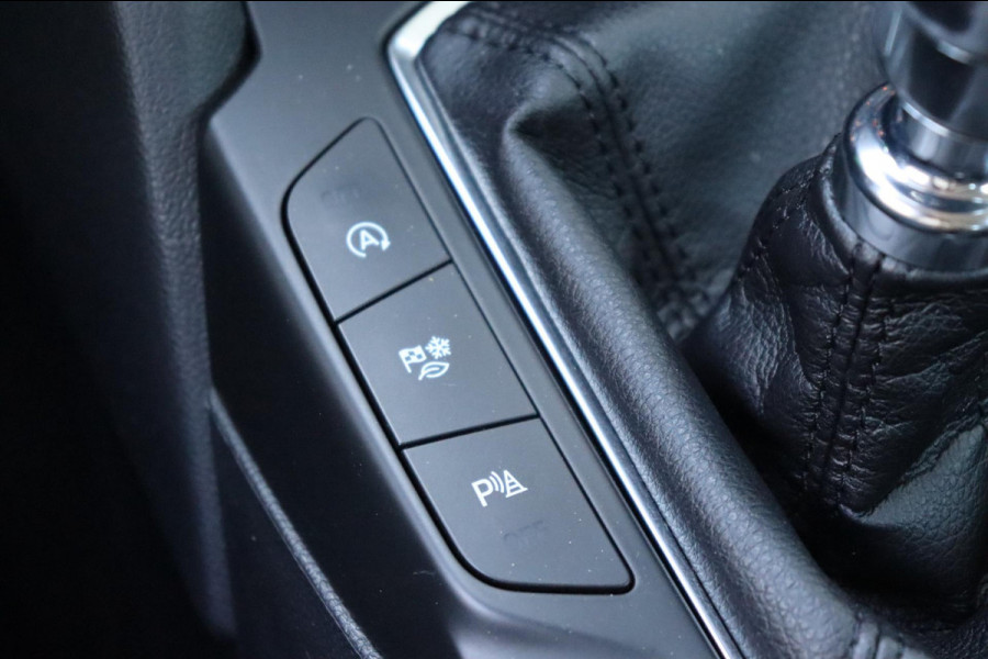 Ford FOCUS Wagon 1.0 EcoBoost Hybrid Connected org.NL el.trekhaak navi comfort-stoelen