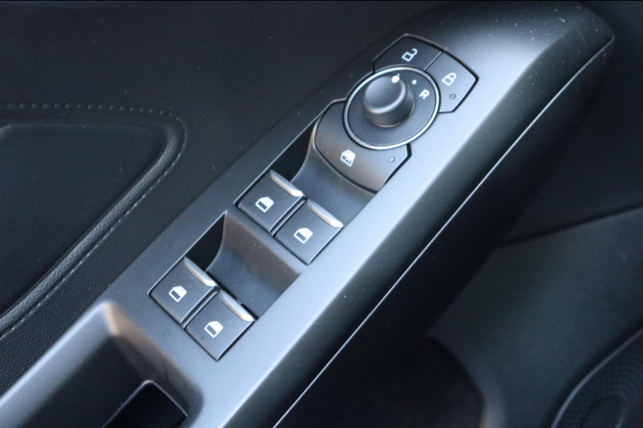 Ford FOCUS Wagon 1.0 EcoBoost Hybrid Connected org.NL el.trekhaak navi comfort-stoelen