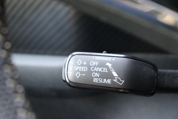 Škoda Kodiaq 1.5 TSI Sportline Business org.NL schuifdak trekhaak stuur+stoelverw camera canton