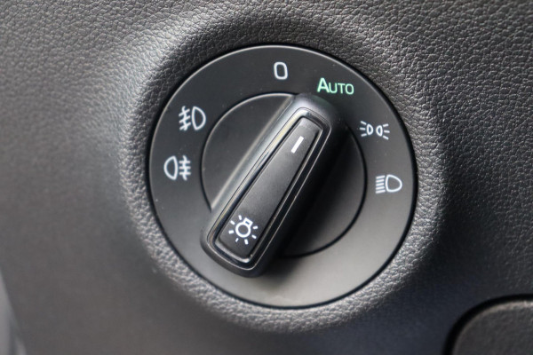 Škoda Kodiaq 1.5 TSI Sportline Business org.NL schuifdak trekhaak stuur+stoelverw camera canton