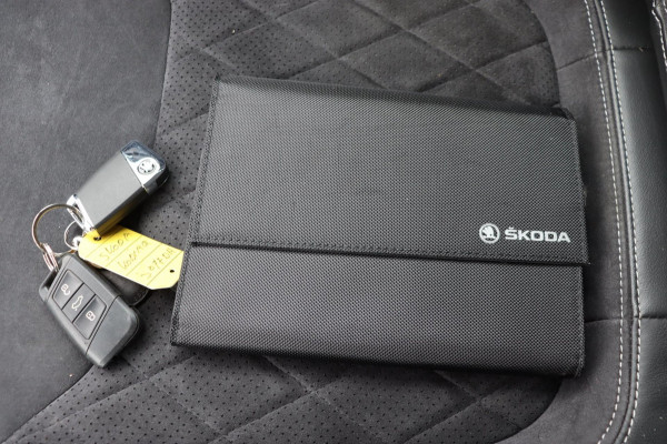 Škoda Kodiaq 1.5 TSI Sportline Business org.NL el.klep camera canton el.schuifdak el.stoel
