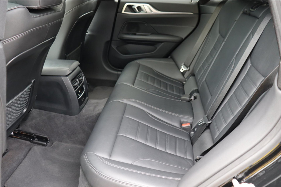 BMW 4 Serie Gran Coupé M440i xDrive M-sport Bus. Ed. Plus org. NL schuifdak camera's