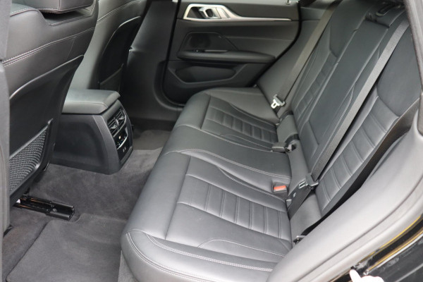 BMW 4 Serie Gran Coupé M440i xDrive M-sport Bus. Ed. Plus org. NL schuifdak camera's