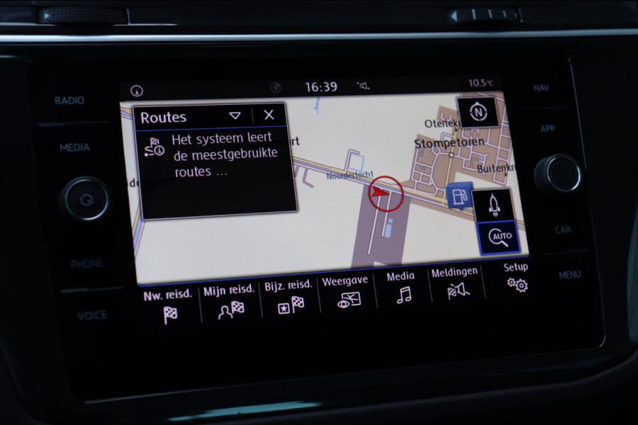 Volkswagen Tiguan 1.5 TSI ACT Comfortline Business org.NL schuifdak camera el.klep