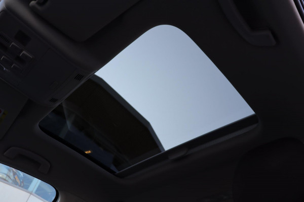 Volkswagen Golf 1.5 TSI Comfortline Business org.NL schuifdak digi-dashboard camera stoelmassage+vw