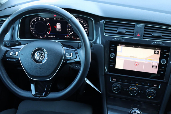 Volkswagen Golf 1.5 TSI Comfortline Business org.NL schuifdak digi-dashboard camera stoelmassage+vw