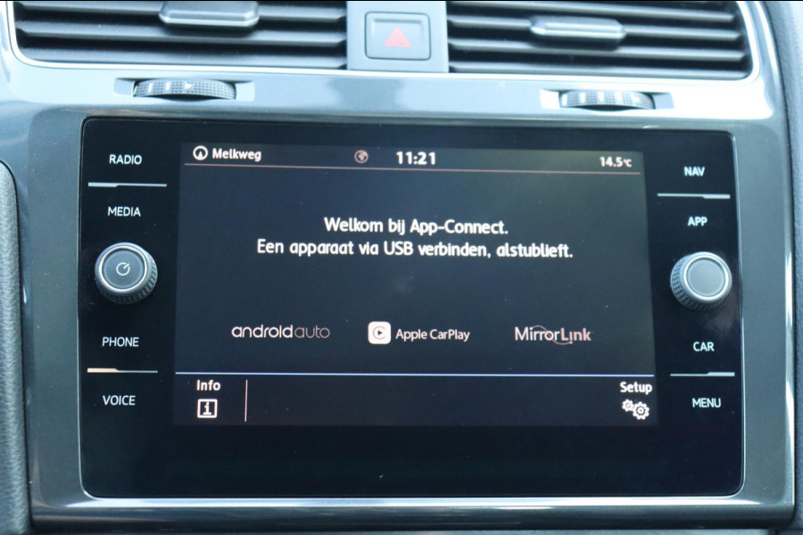 Volkswagen Golf 1.5 TSI Comfortline Business org.NL schuifdak digi-dashboard camera stoelmassage+vw