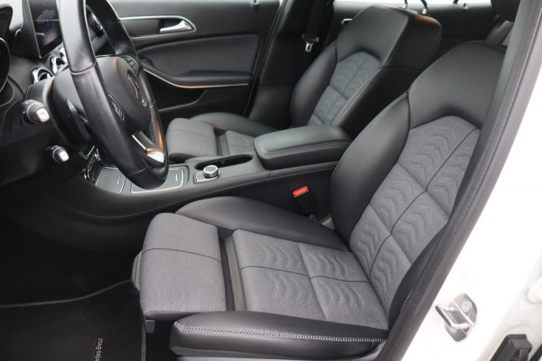 Mercedes-Benz GLA 180 Business Sol. org. NL-auto el.schuif-panoramadak
