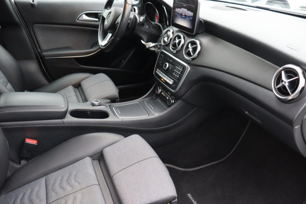 Mercedes-Benz GLA 180 Business Sol. org. NL-auto el.schuif-panoramadak