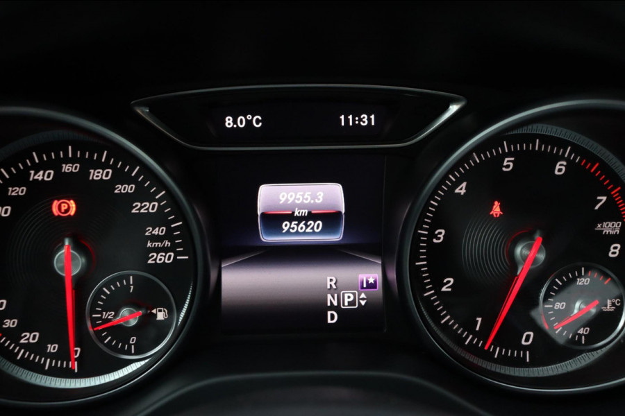 Mercedes-Benz GLA 180 Business Sol. org. NL-auto el.schuif-panoramadak