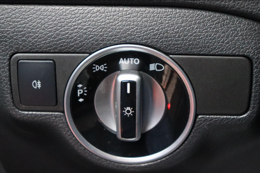 Mercedes-Benz GLA 180 Business Sol. org. NL-auto el.schuif-panoramadak