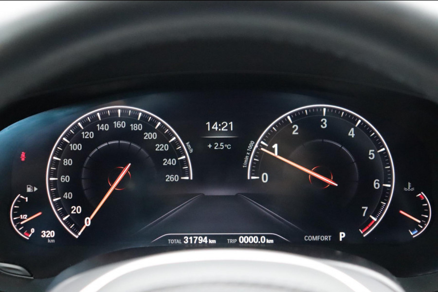 BMW 5 Serie 520i M-sport Executive Ed. Harman Kardon org.NL camera alcantara+elek.verstelbaar digi.dash navi