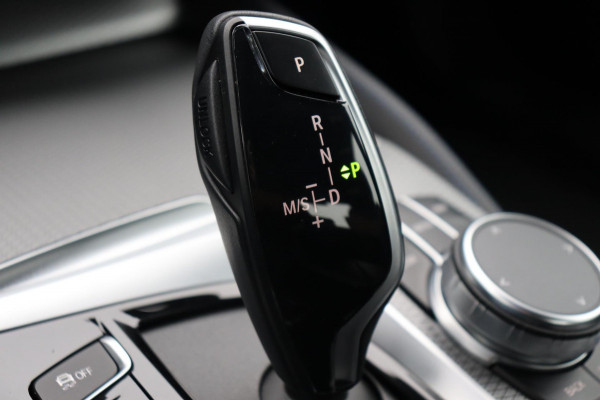 BMW 5 Serie 520i M-sport Executive Ed. Harman Kardon org.NL camera alcantara+elek.verstelbaar digi.dash navi