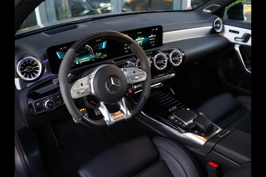 Mercedes-Benz A-Klasse AMG 35 4MATIC / Org.NL / Kuip / Aero / HUD / Burm / Pano / 360 / Ambient / Stl. Koeling / Multibeam