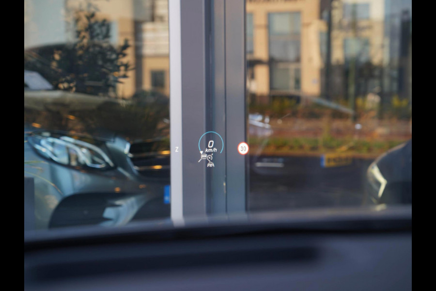 Mercedes-Benz A-Klasse AMG 35 4MATIC / Org.NL / Kuip / Aero / HUD / Burm / Pano / 360 / Ambient / Stl. Koeling / Multibeam