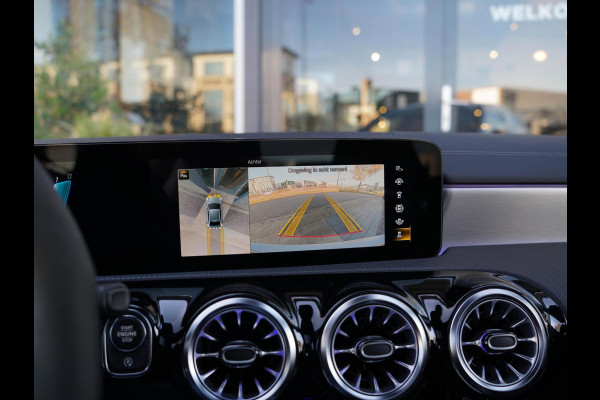 Mercedes-Benz A-Klasse AMG 35 4MATIC / Org.NL / Kuip / Aero / HUD / Burm / Pano / 360 / Ambient / Stl. Koeling / Multibeam