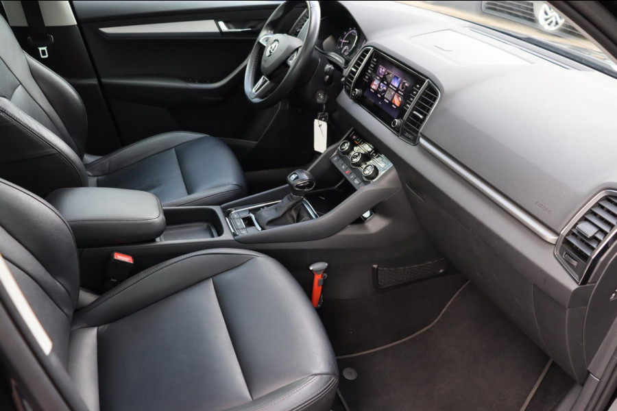 Škoda Karoq 1.5 TSI ACT Bus.org. NL-auto leer+vw schuifdak trekhaak el.klep