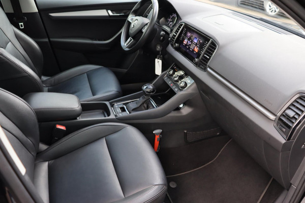 Škoda Karoq 1.5 TSI ACT Bus.org. NL-auto leer+vw schuifdak trekhaak el.klep