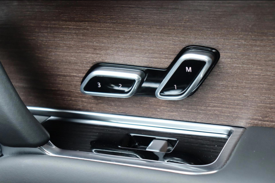 Land Rover Range Rover P440e SE PHEV org. NL schuifdak luchtvering