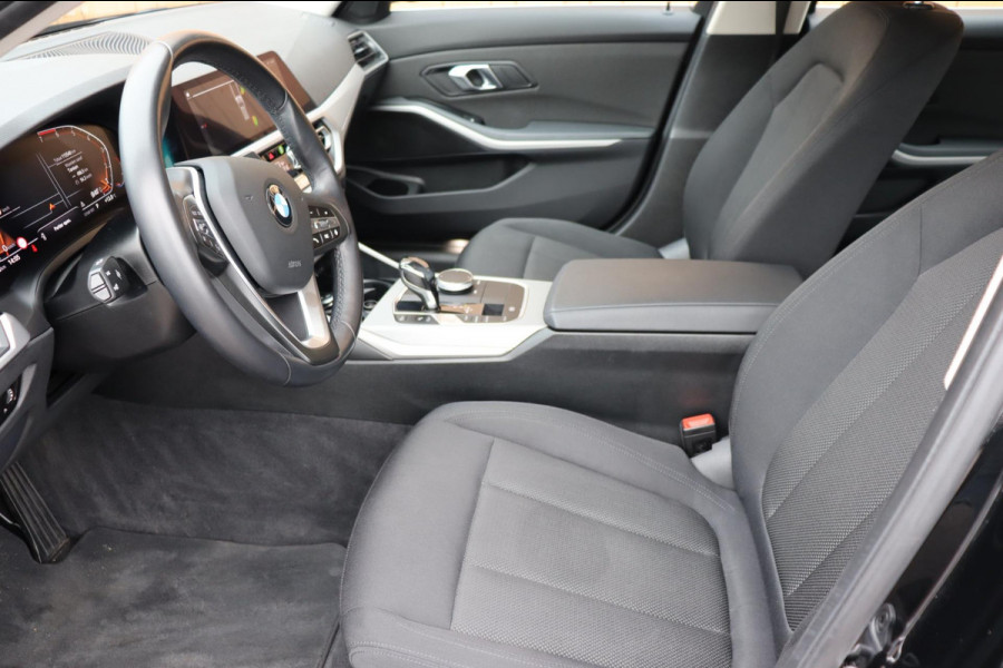 BMW 3 Serie Touring 330i Introduction Executive Ed. org. NL el.klep