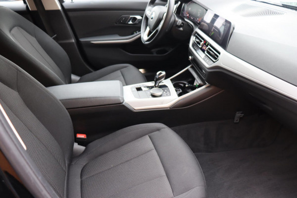 BMW 3 Serie Touring 330i Introduction Executive Ed. org. NL el.klep