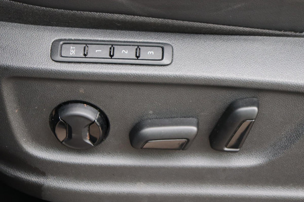 Škoda Kodiaq 1.5 TSI Sportline Business org.-nl canton leer/alc+mem+vw