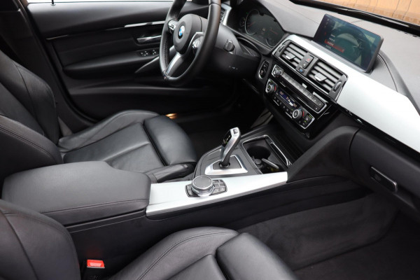 BMW 3 Serie Touring 320i Edition M-Sport Shadow Executive org.NL leer+vw schuifdak