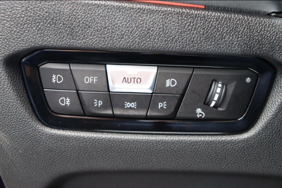 BMW 4 Serie Coupé 430i High Executive M-sport org-NL ADS schuifdak leer+memory+verwarmd BMW-Laser Harman/Kardon