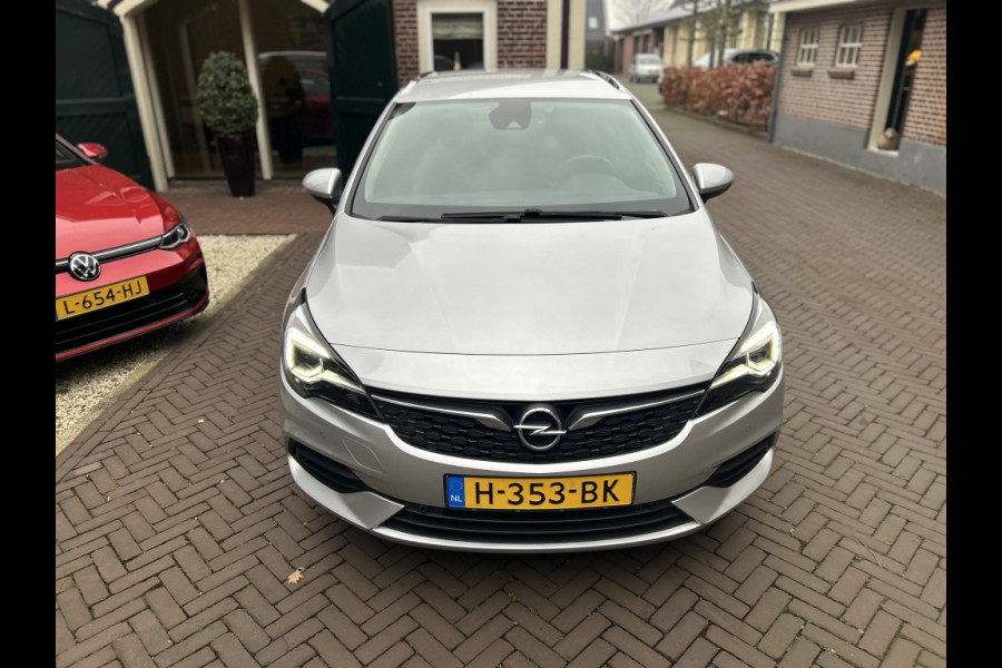 Opel Astra Sports Tourer 1.2 130pk Eleg. Navi, Camera, Carplay, Trekhaak, NL-auto