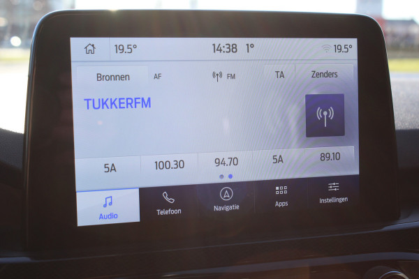 Ford Kuga 2.5-225 PK PHEV ST-Line X. 1500kg Trekgewicht Hybride rijden voor een reële prijs ! Autm. airco, Stoel- en voorraamverw., Side- en lane assist, Adaptieve cruise cntrl, elektr. achterklep, Keyless entry/keyless go, Trekhaak , Navigatie, Telefoonvoorb. etc