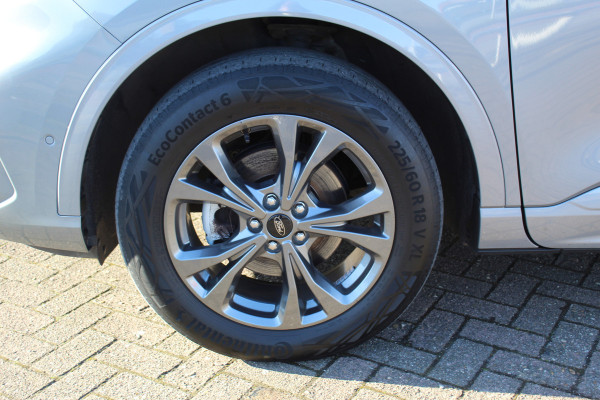 Ford Kuga 2.5-225 PK PHEV ST-Line X. 1500kg Trekgewicht Hybride rijden voor een reële prijs ! Autm. airco, Stoel- en voorraamverw., Side- en lane assist, Adaptieve cruise cntrl, elektr. achterklep, Keyless entry/keyless go, Trekhaak , Navigatie, Telefoonvoorb. etc