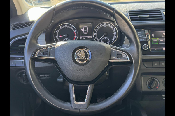 Škoda Fabia 1.0 Clever - Appel CarPlay / Navigatie I Airco I Achteruitrij Camera I LED I PDC I Sport velgen I Dealer onderhouden