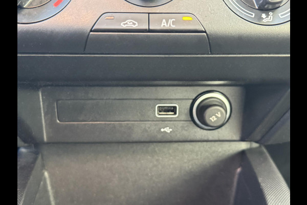 Škoda Fabia 1.0 Clever - Appel CarPlay / Navigatie I Airco I Achteruitrij Camera I LED I PDC I Sport velgen I Dealer onderhouden