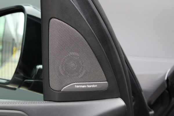 BMW X5 xDrive45e High Executive | M-SPORT | NAP | PANO | HUD | 360 | KEYLESS | ELEK TREKHAAK | H/K | LASER | ALCANTARA |