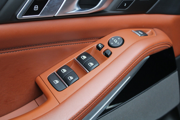 BMW X5 xDrive45e High Executive | M-SPORT | NAP | PANO | HUD | 360 | KEYLESS | ELEK TREKHAAK | H/K | LASER | ALCANTARA |