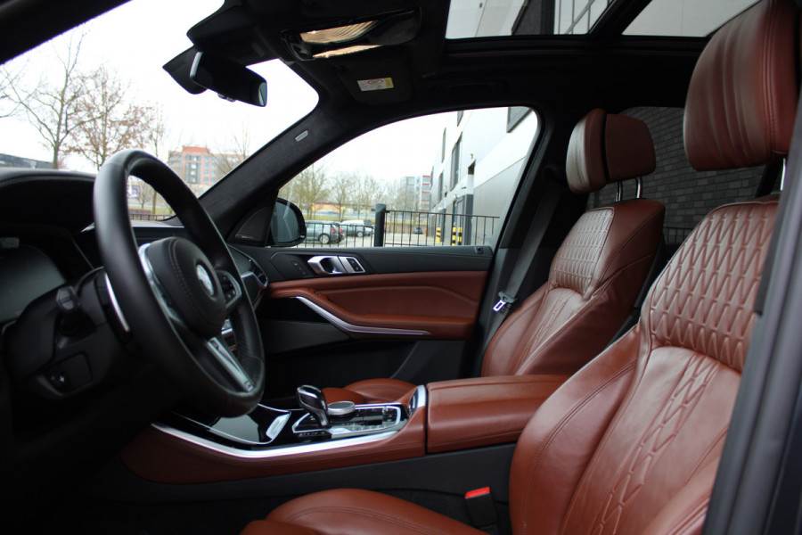 BMW X5 xDrive45e High Executive | M-SPORT | NAP | PANO | HUD | 360 | KEYLESS | ELEK TREKHAAK | H/K | LASER | ALCANTARA |